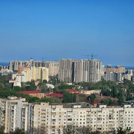 видовая премиум-класса в центре города вблизи моря